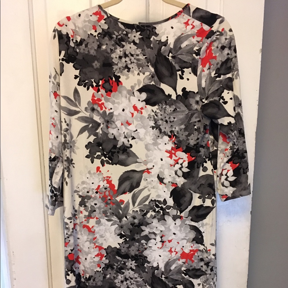 J.Jill dress size medium floral sleeves