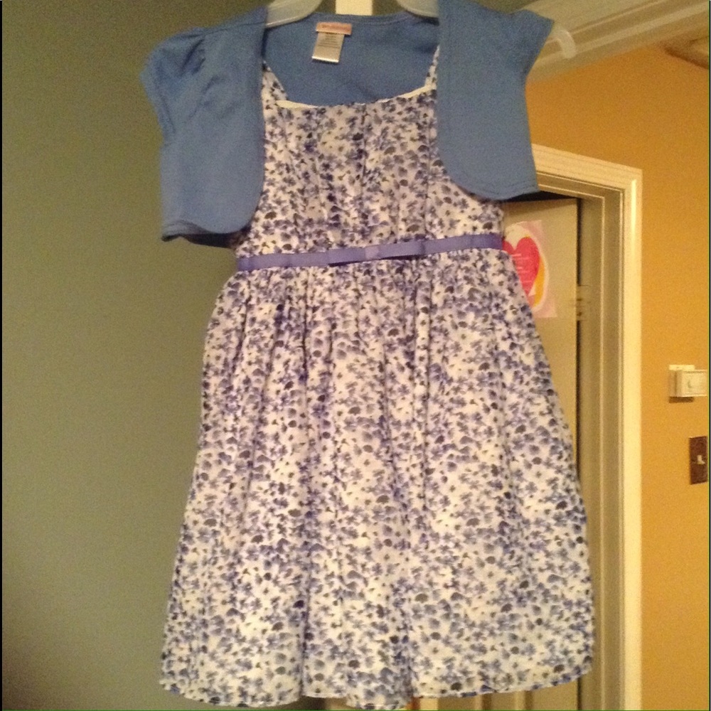 Girls dress