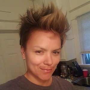 Meet your Posher, Jillian