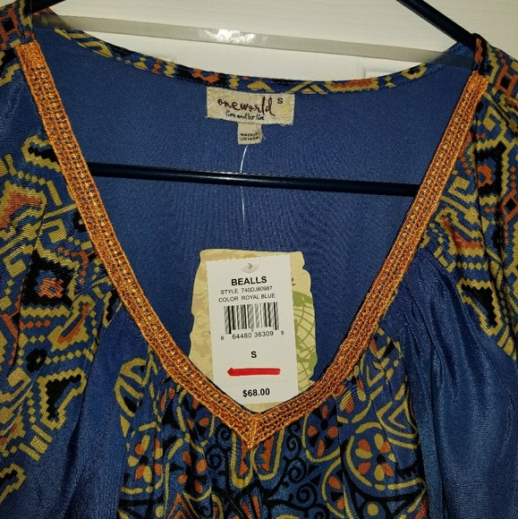 NWT Asymmetrical Dress 🛒🛒 CLOSET CLEAR OUT - Picture 2 of 3