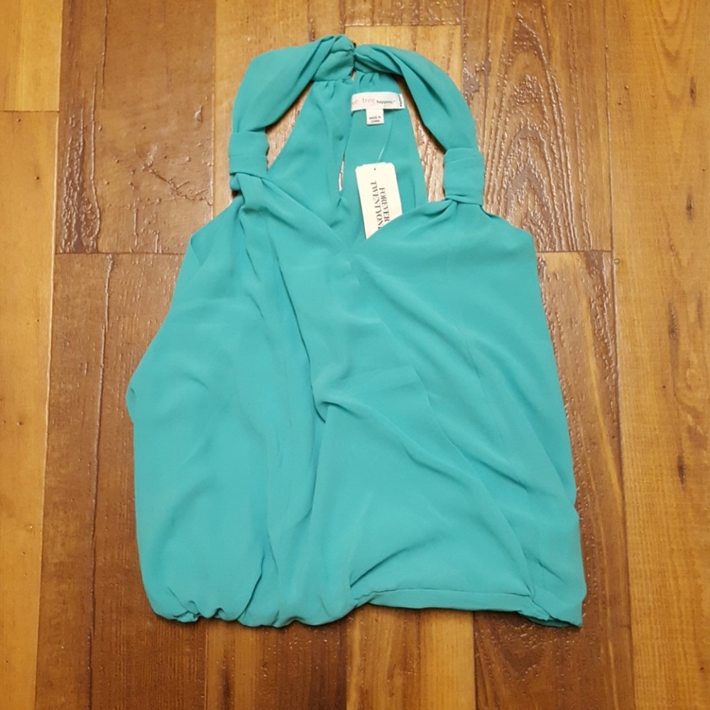 Brand New with Tags Forever 21 blouse!!