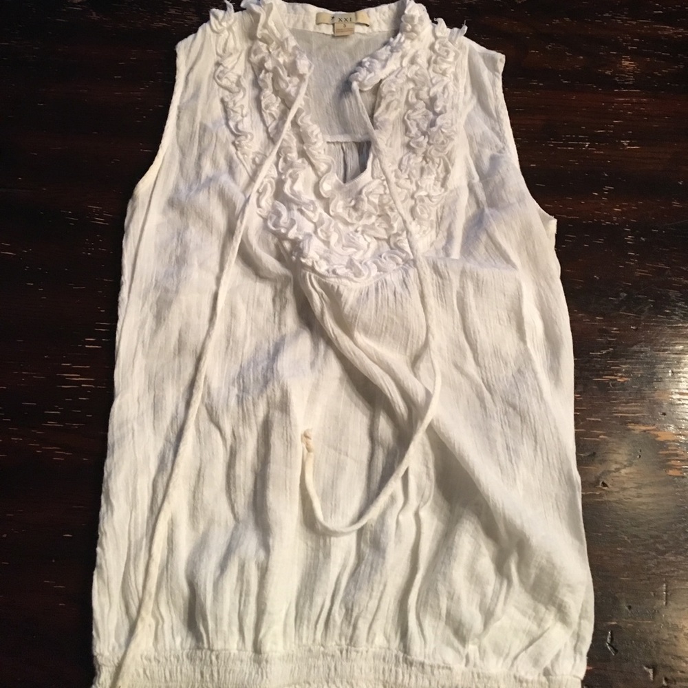 Forever 21 sleeveless blouse