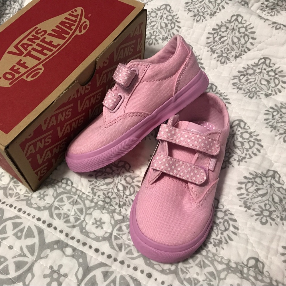 Adorable pink toddler sneakers vans shoes size 8