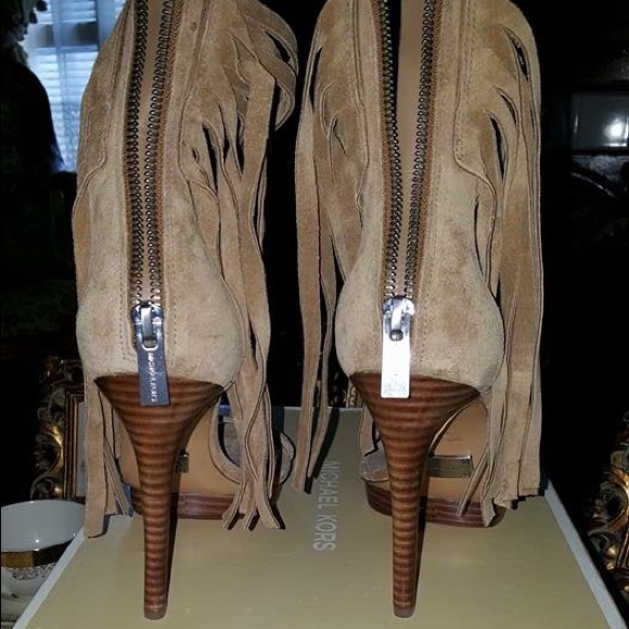 Michael Kors Daphne Fringe High Heels - Picture 3 of 7