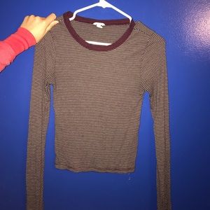 Long sleeve cropped top