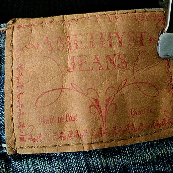 *given as extra*  Distressed short jean shorts - Picture 4 of 4