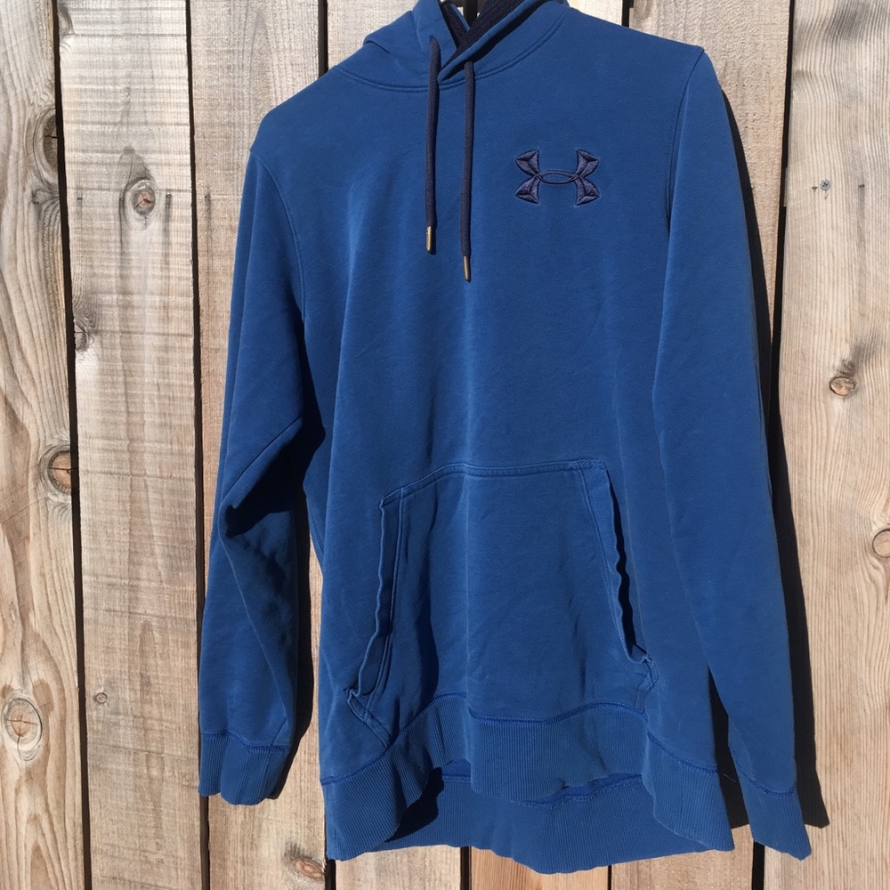 Under armour sweatshirt