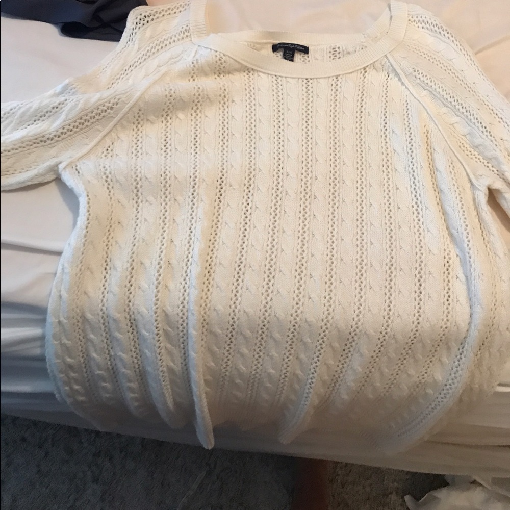 American Eagle sweater