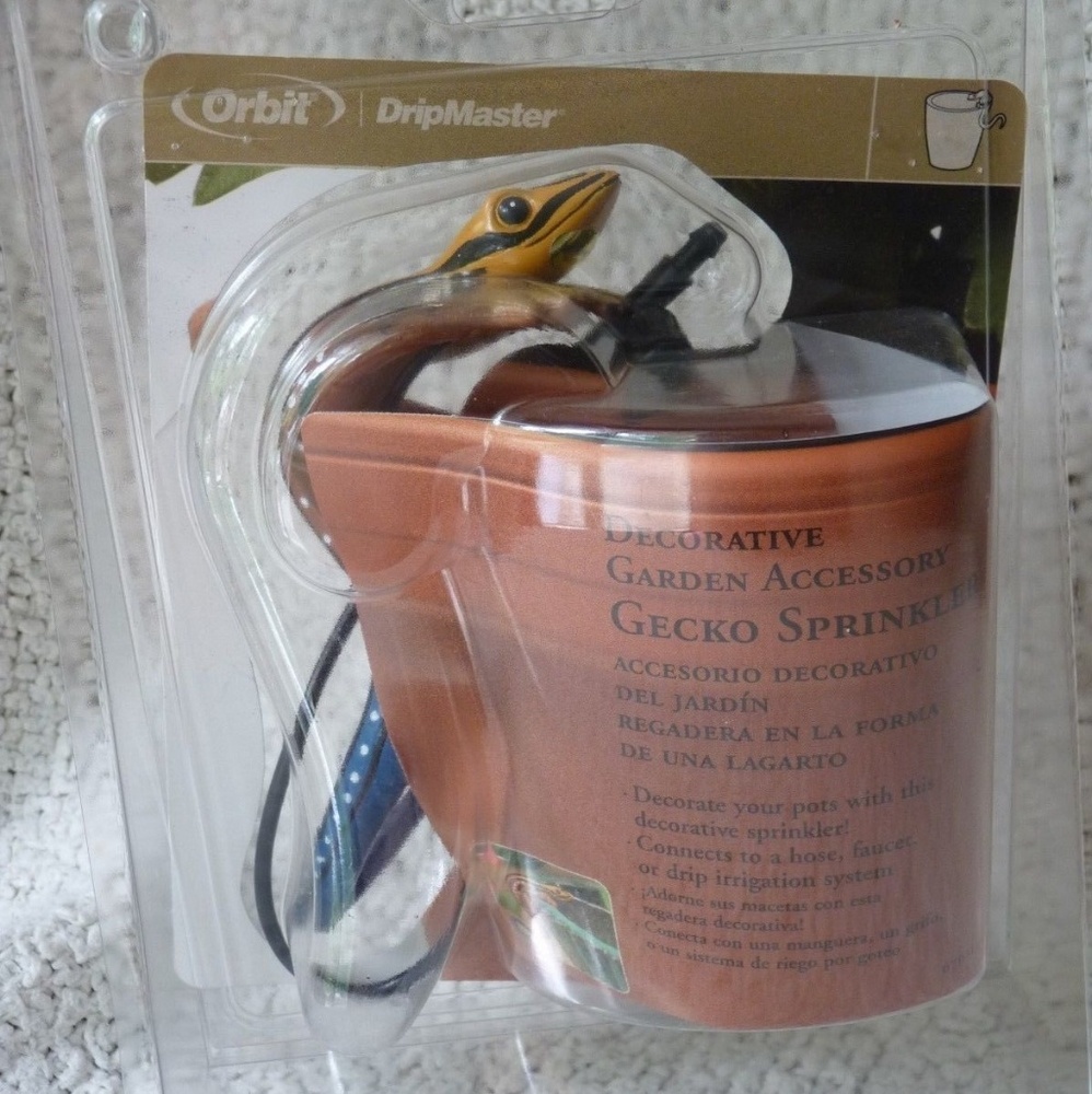 Orbit DripMaster Decorative Garden Gecko Sprinkler