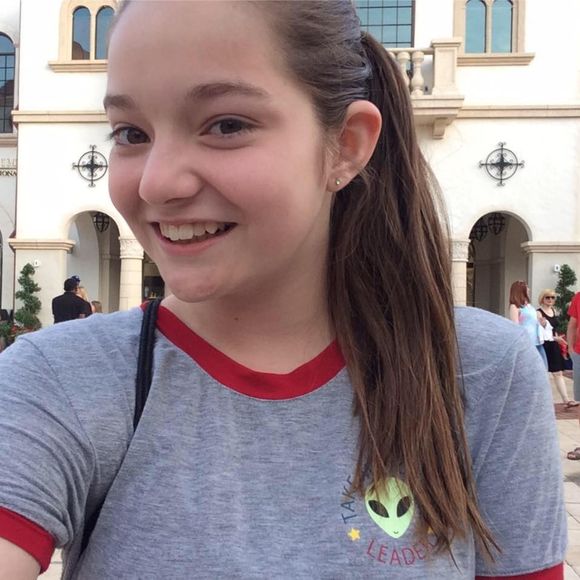 Meet your Posher, Alex - Picture 1 of 1