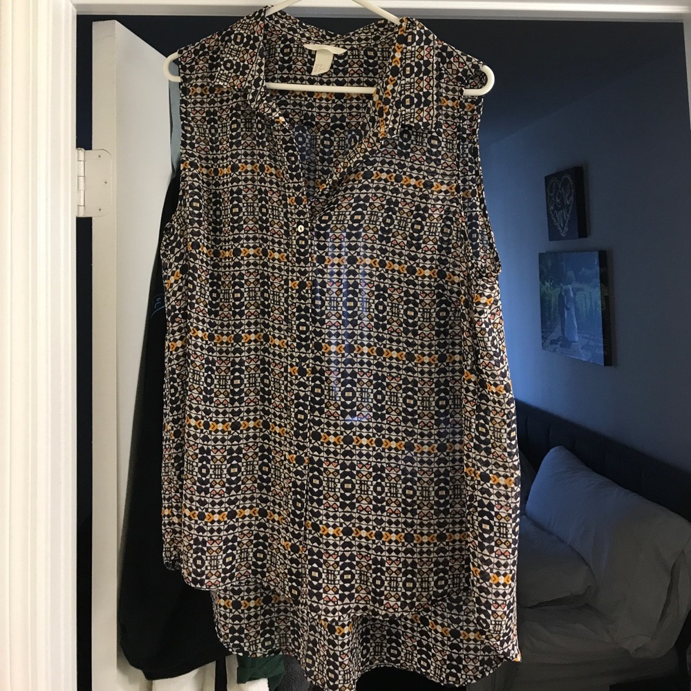 H&M sleeveless blouse
