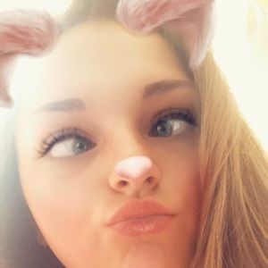 Meet your Posher, Vallari