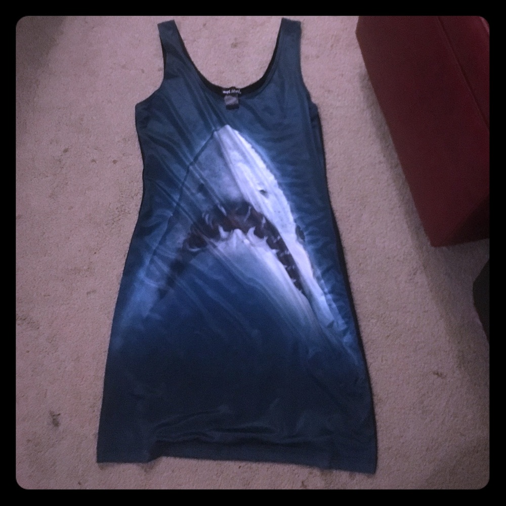 Shark body con dress
