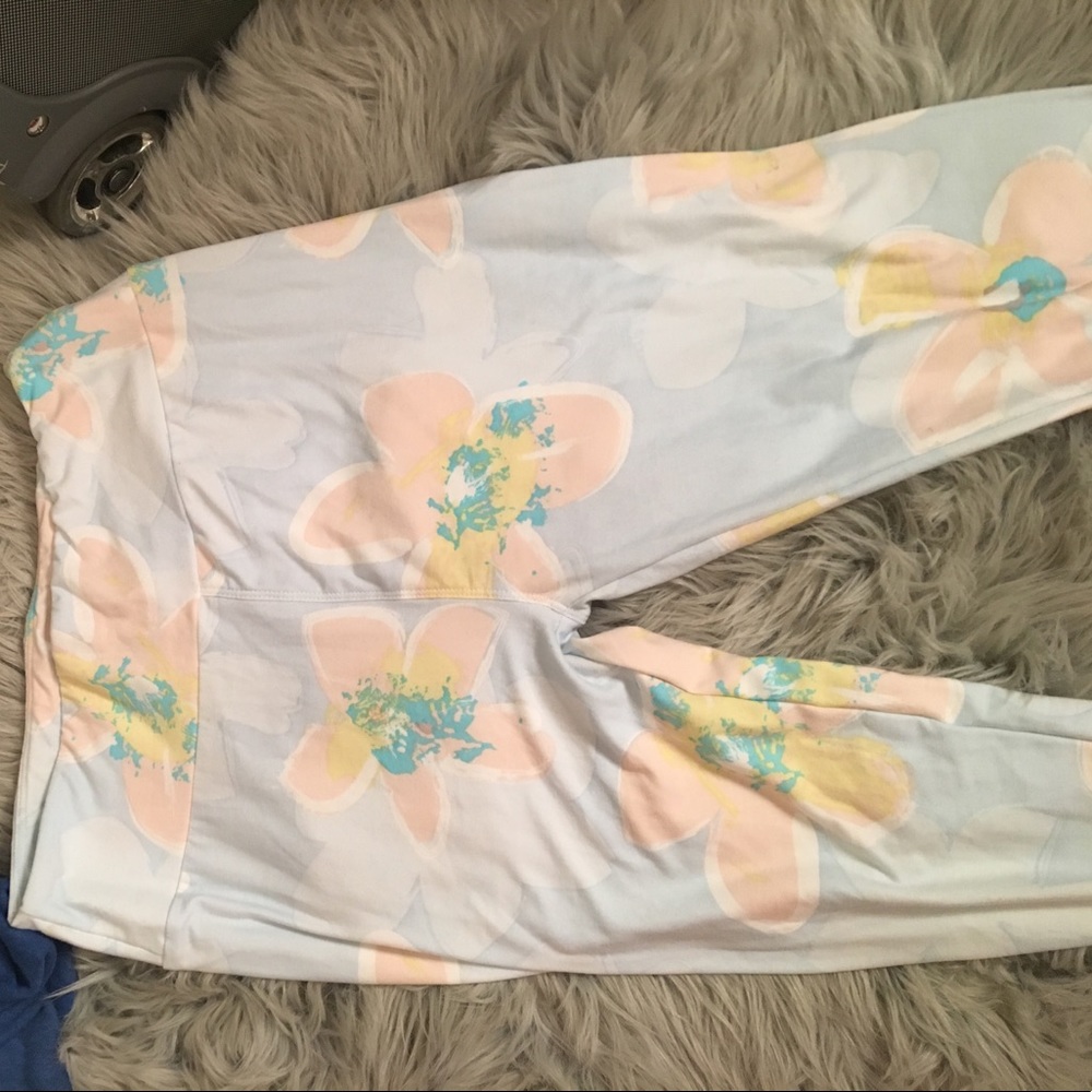 Lularoe leggings floral print