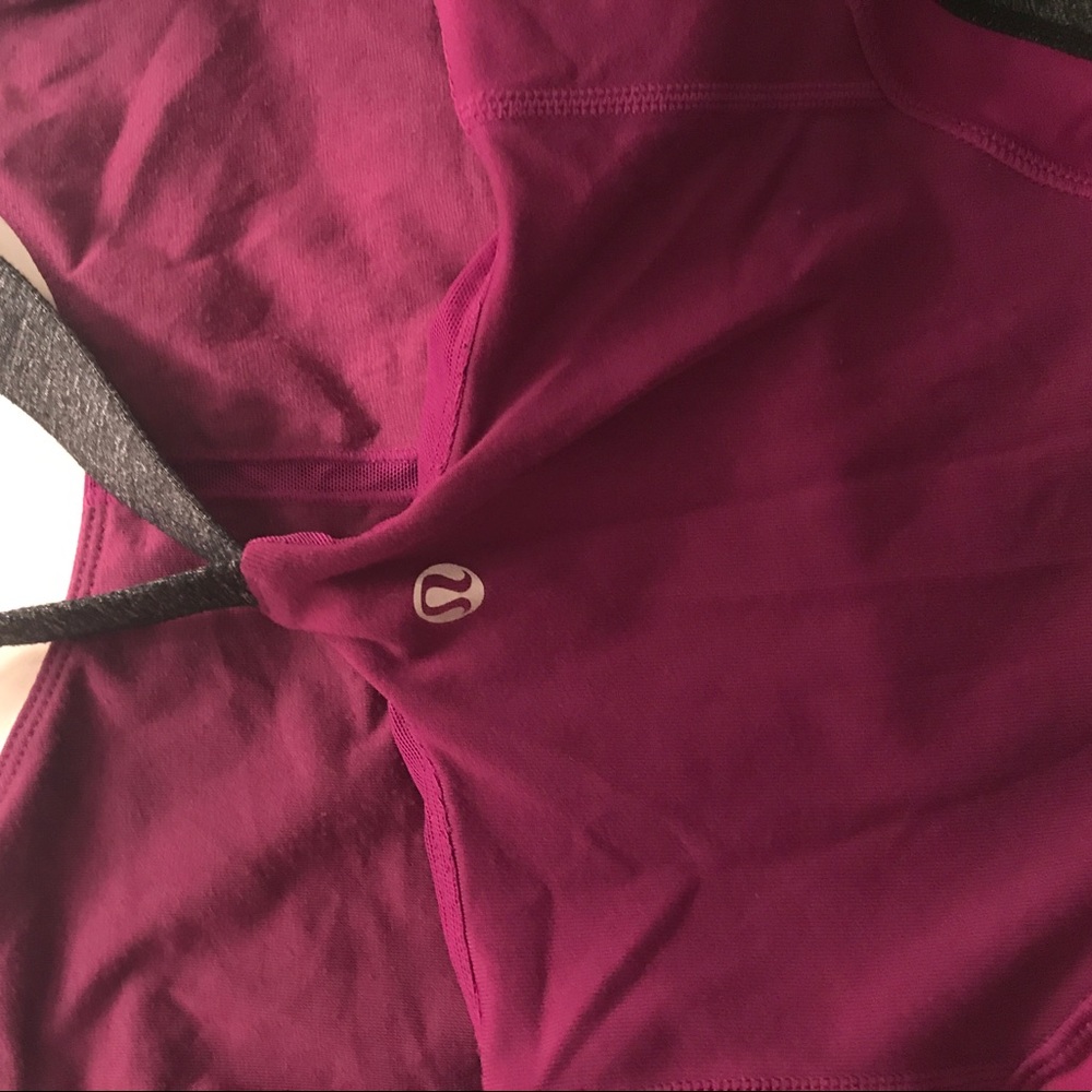 Lululemon Racerback Tank With Built In Bra - Picture 4 of 4