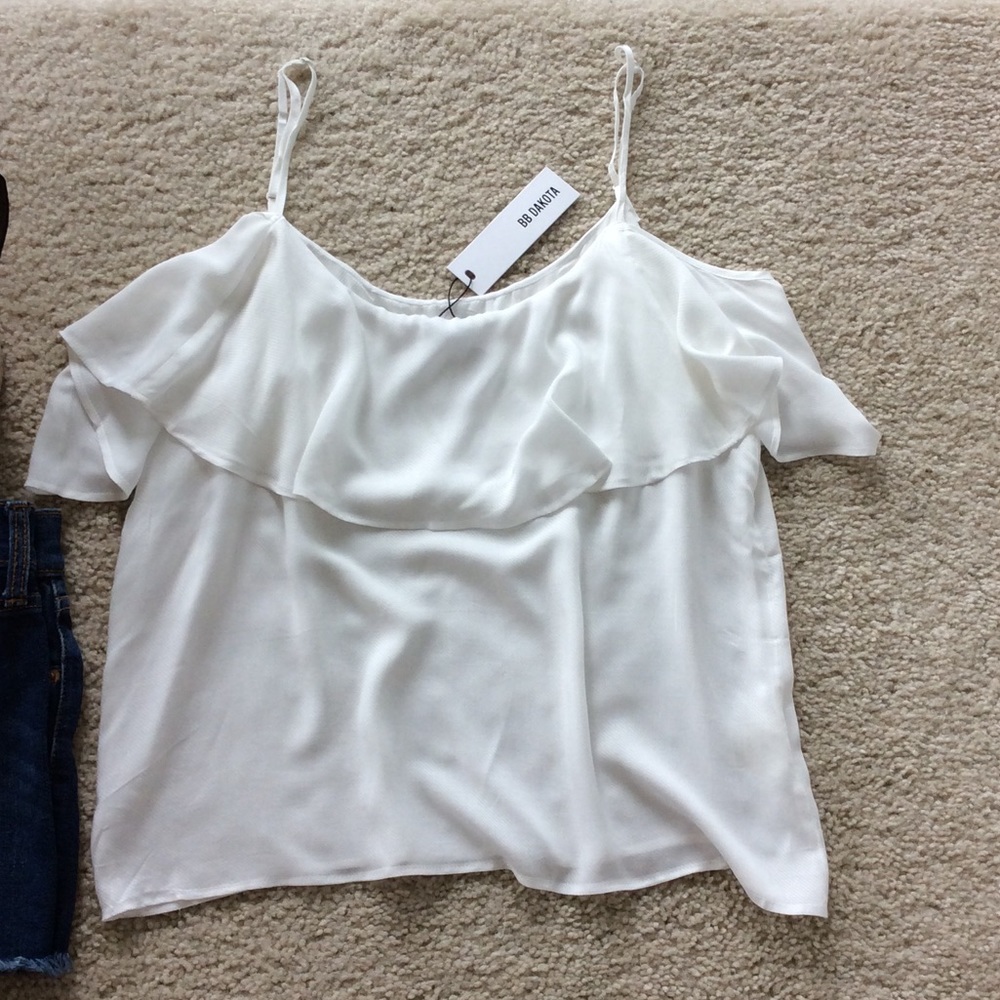 🚫SOLD🚫BB Dakota Delafield Ruffle Top - Picture 3 of 4