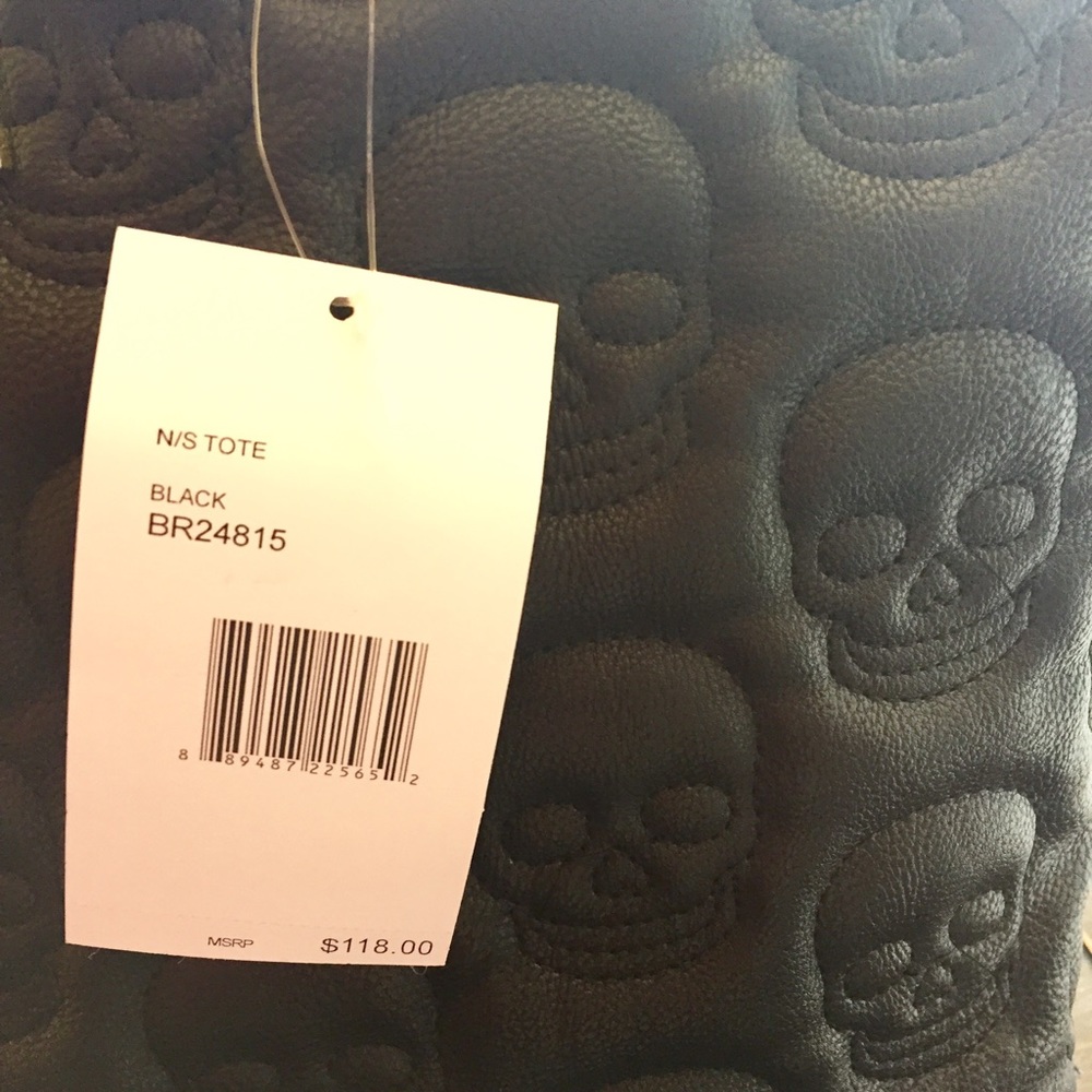 Betsey Johnson 2 in 1 Black & White Skull Tote - Picture 3 of 8
