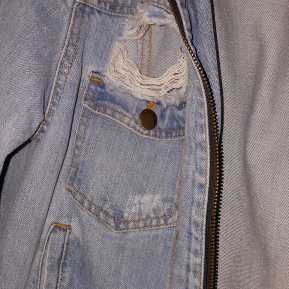 Jean jacket - Picture 2 of 2