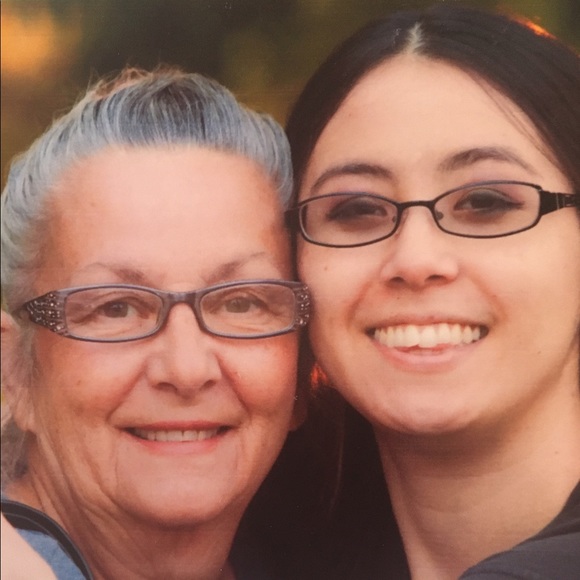 Meet your Posher, Beverly - Picture 4 of 8