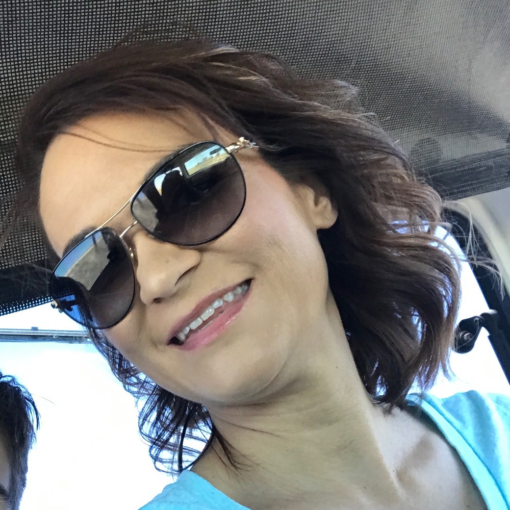 Meet your Posher, Velvet