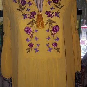 Brand new W/O tags, Gorgeous sheer blouse