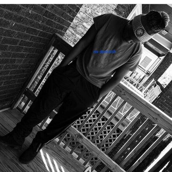 Meet your Posher, Dwayne - Picture 1 of 1