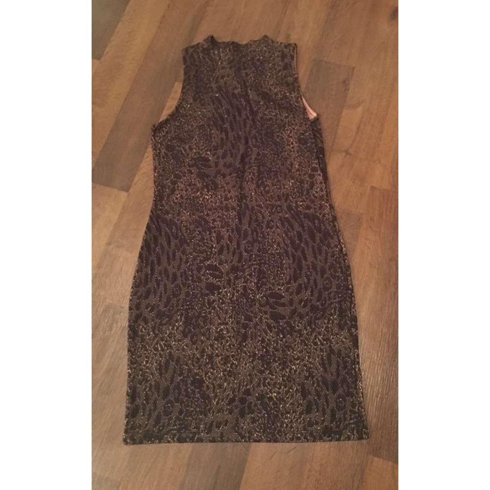 Black & nude fitted dress