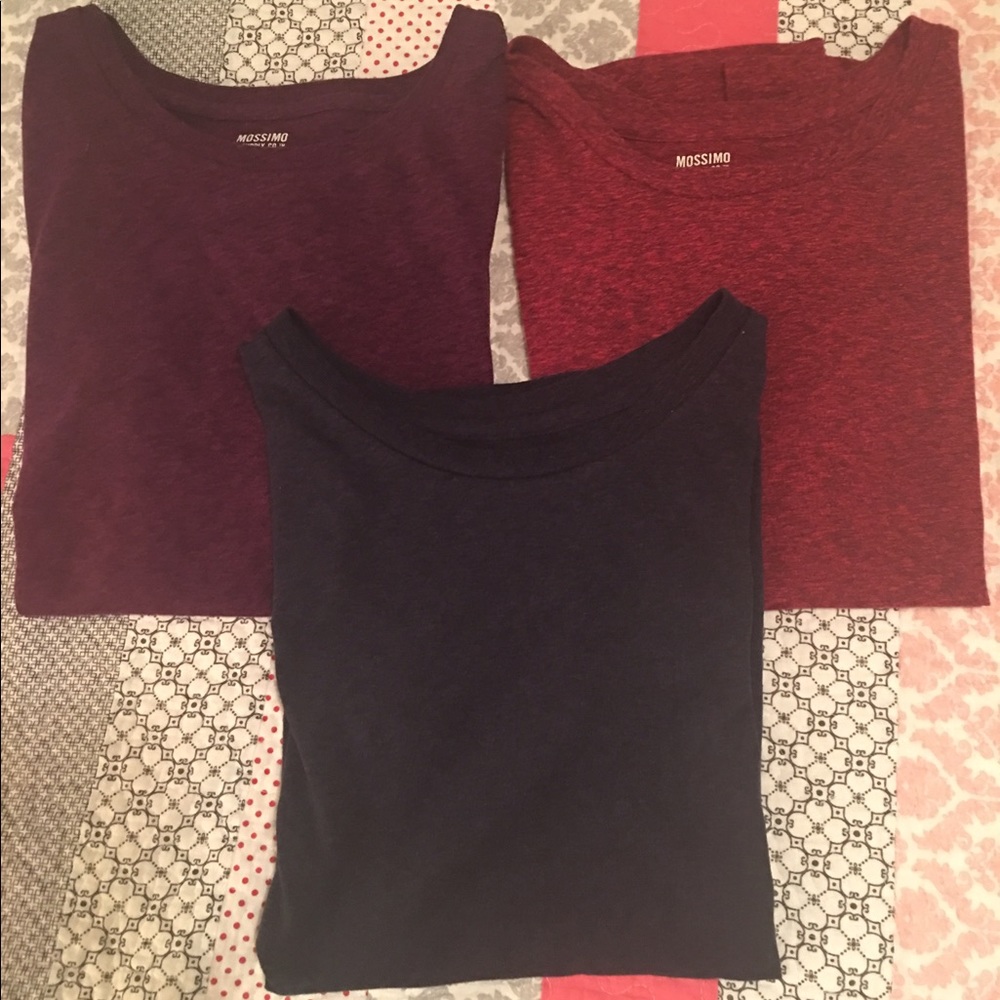 3 set plain tees- like new!