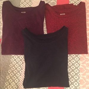 3 set plain tees- like new!