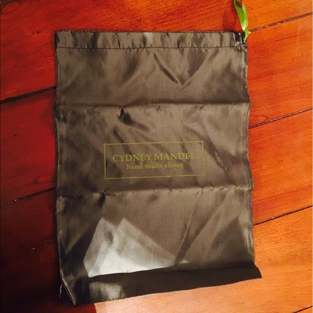 Cydney Mandel Dust Bag