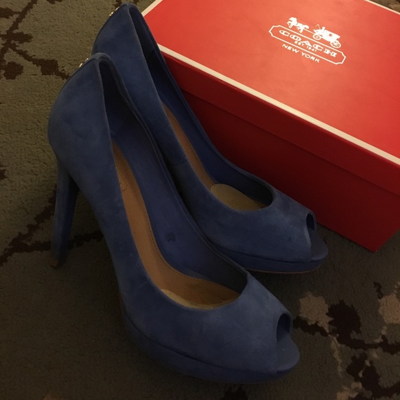 🚫COACH light blue heels🚫 - Picture 4 of 7