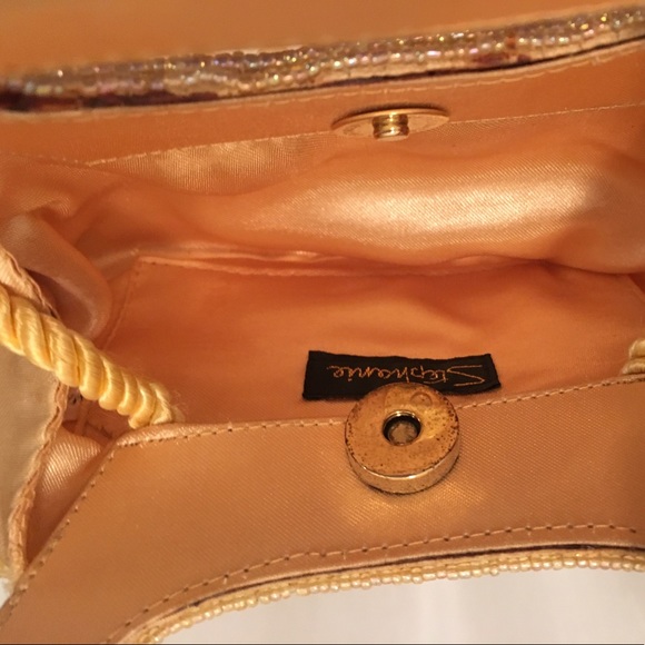 Yellow Sequin/Beaded Purse - Picture 3 of 8