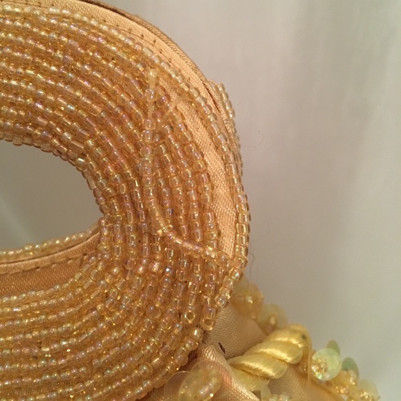 Yellow Sequin/Beaded Purse - Picture 5 of 8