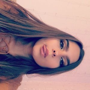 Meet your Posher, Malena