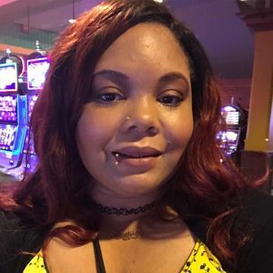 Meet your Posher, Iesha