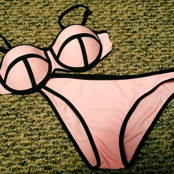 NWOT Pink Triangle Bikini - Picture 1 of 4