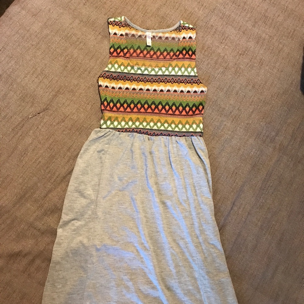 PRICE DROP! Xhilaration maxi dress