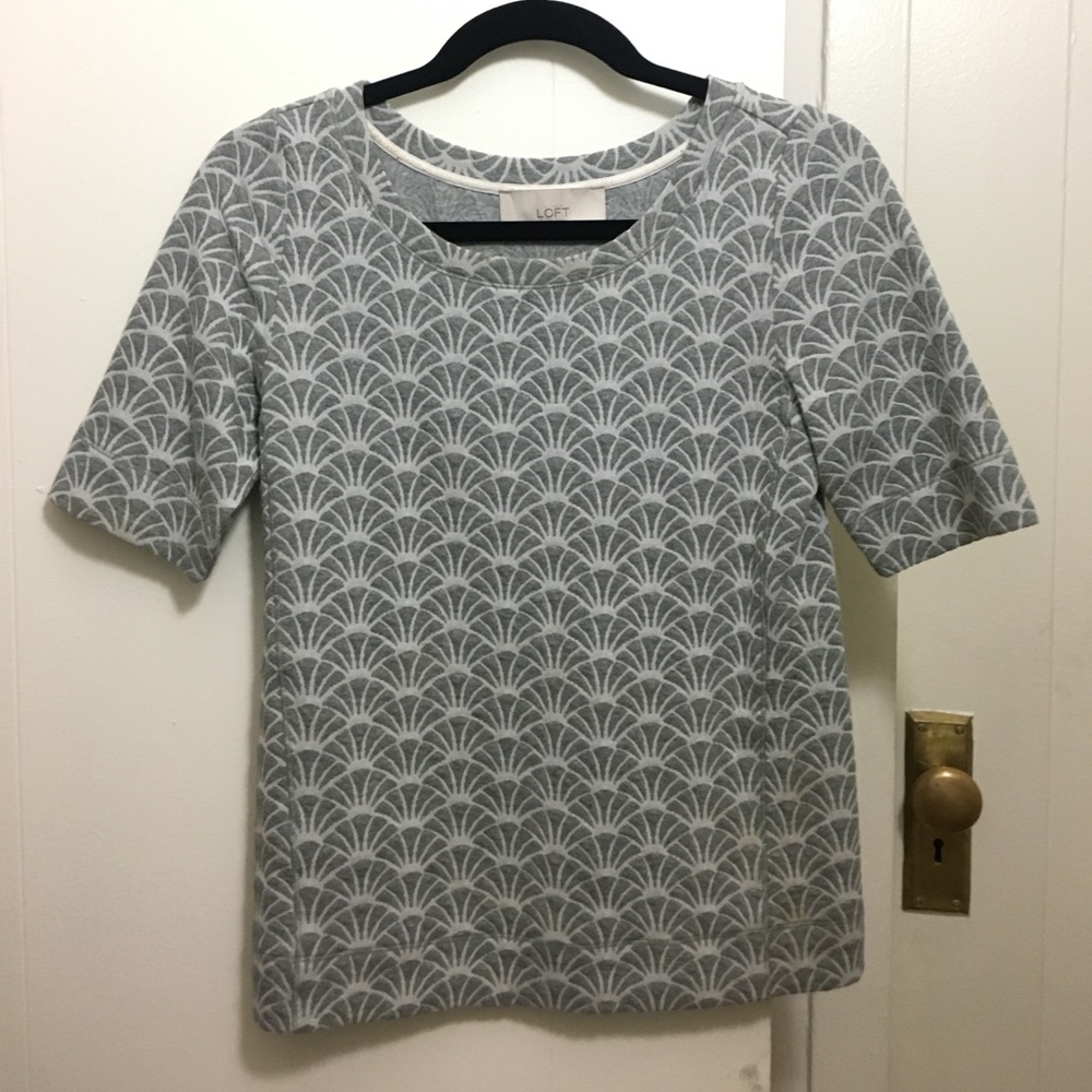 Gray print top
