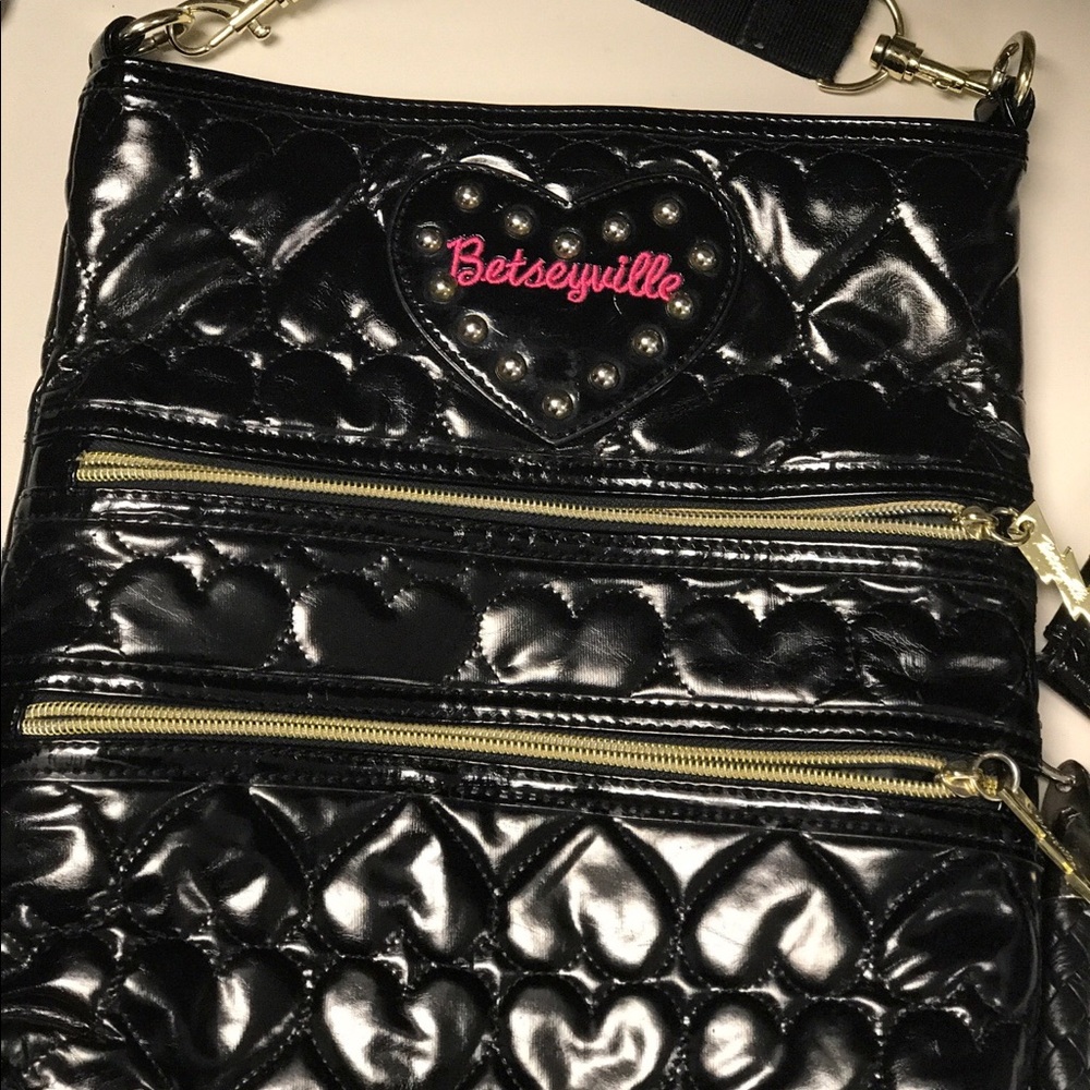 Betsey Johnson cross body