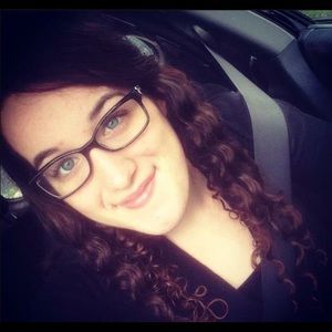 Meet your Posher, Telaya