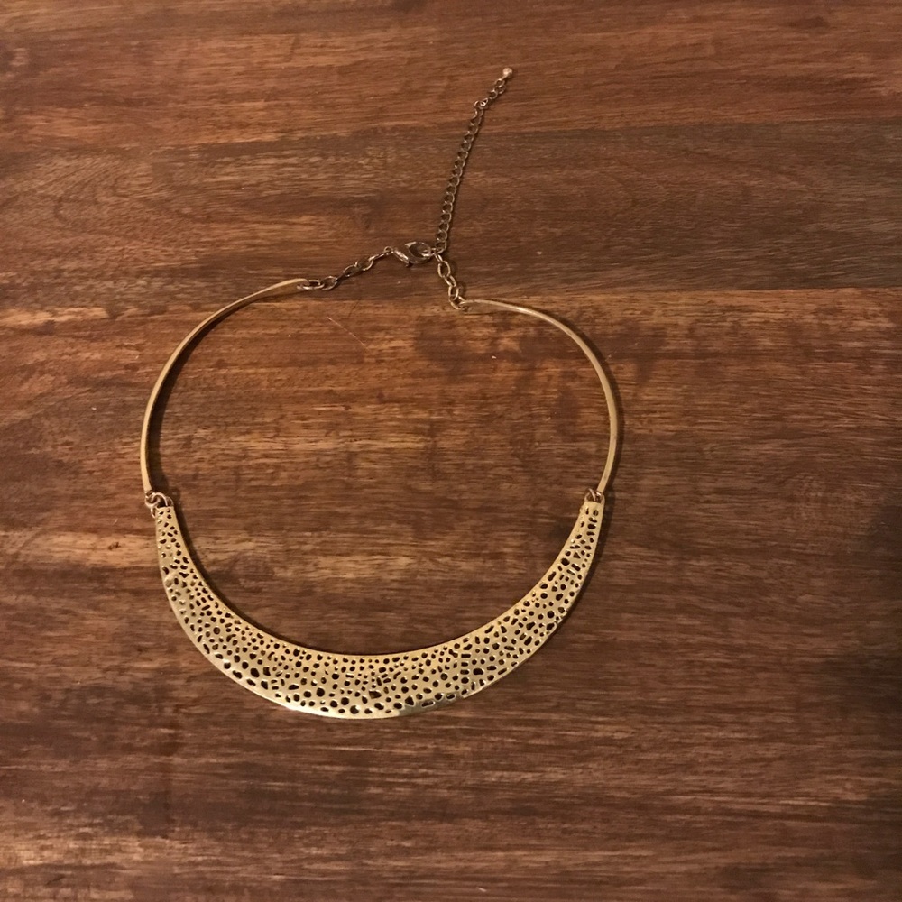 Gold collar necklace