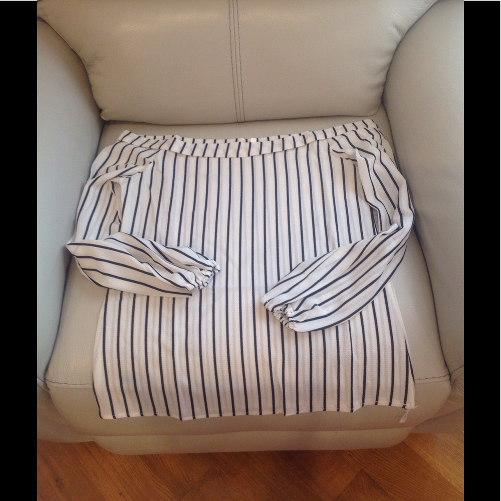 Cute long sleeve off should top striped or solid - Picture 4 of 8