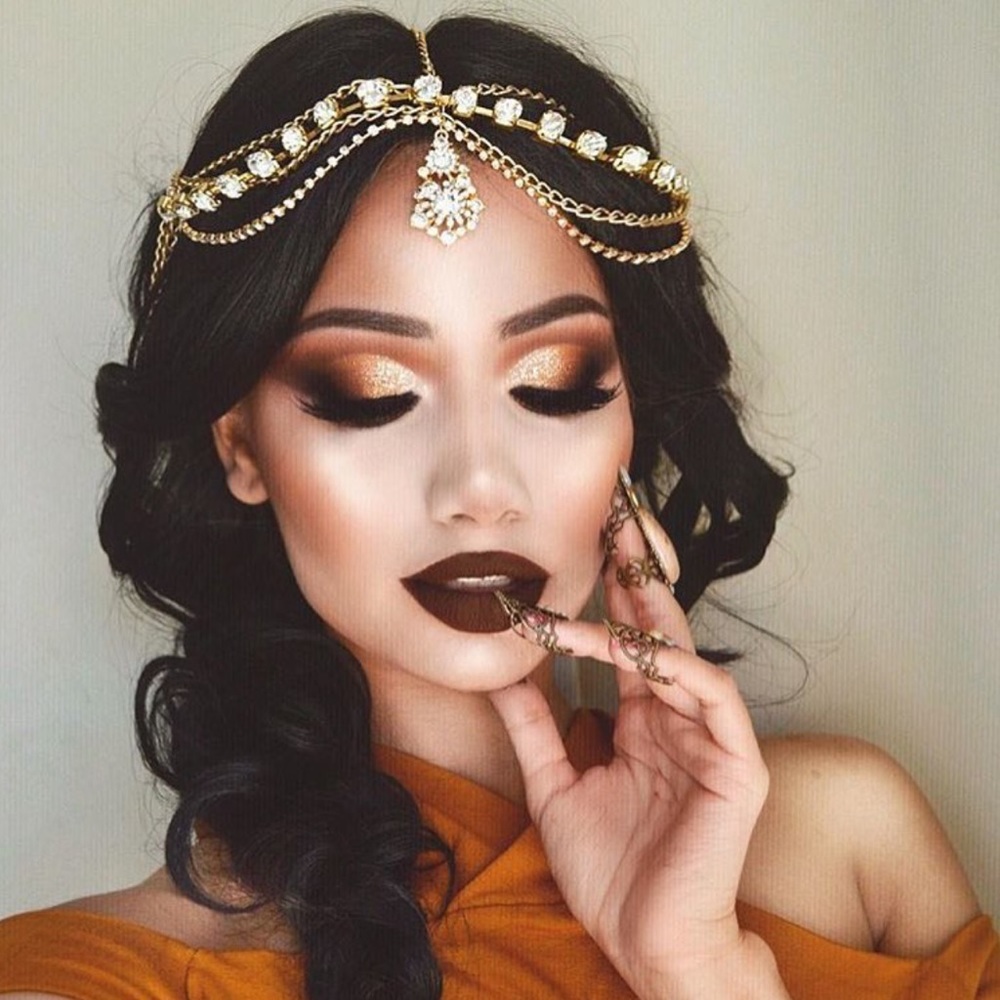 Gold Linked Crystal Studded Almas Head piece
