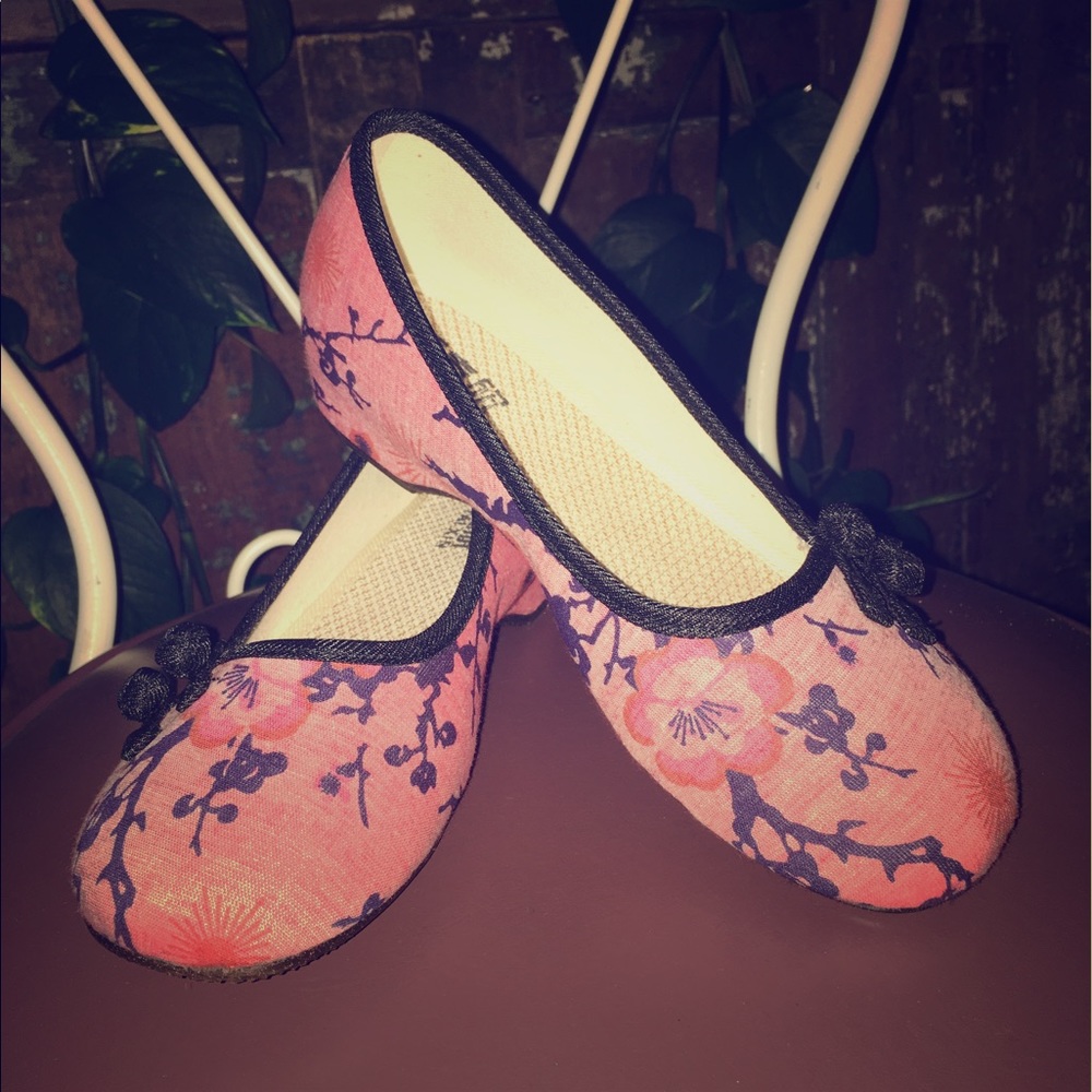 Floral Shoes 6.5