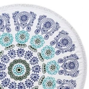 NWT Kayla Frayed Roundie Beach Towel