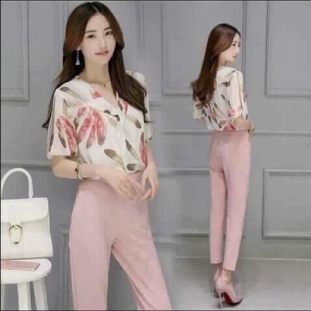 ❗️sale🔥 floral blouse and pink pants