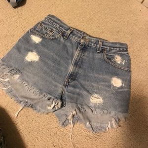 Levi high waisted shorts