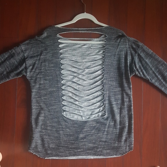 SOLD Racer back top - Picture 2 of 3