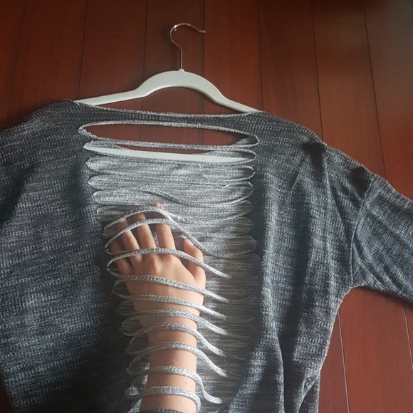 SOLD Racer back top - Picture 3 of 3