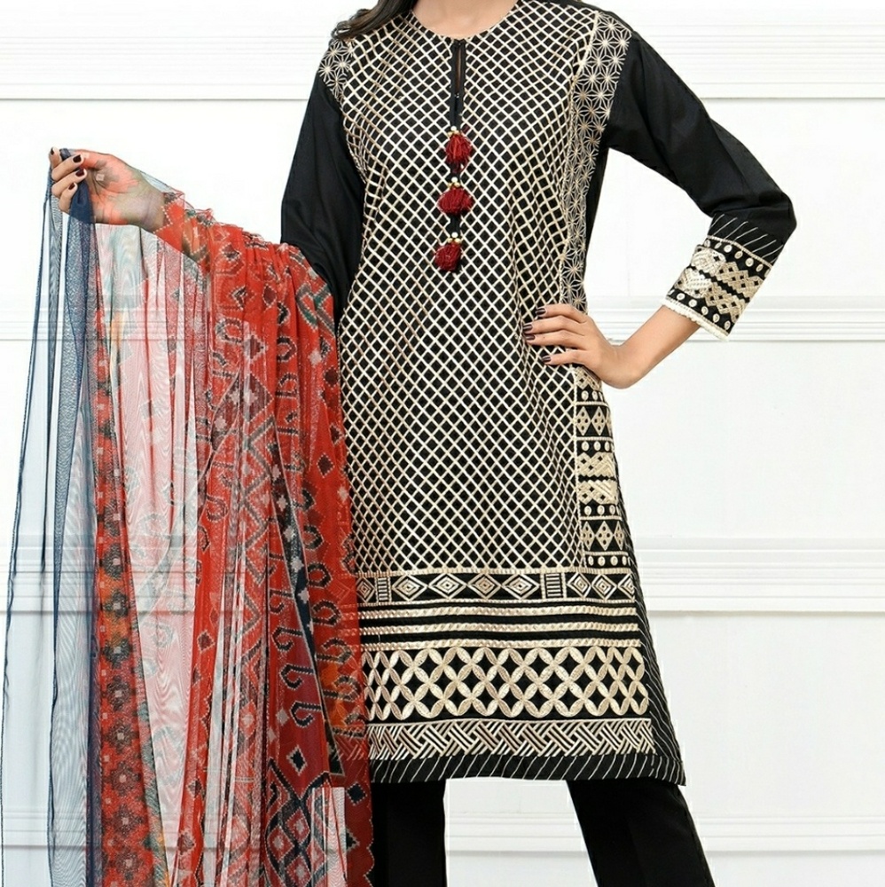 Khaadi Kameez and dupatta